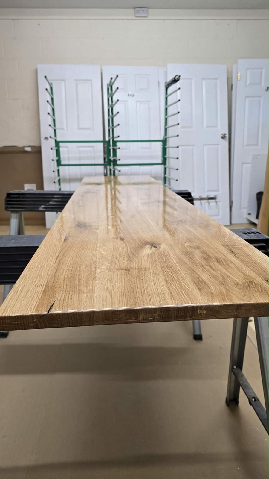 Close-up of oak shelf grain and rounded front edge